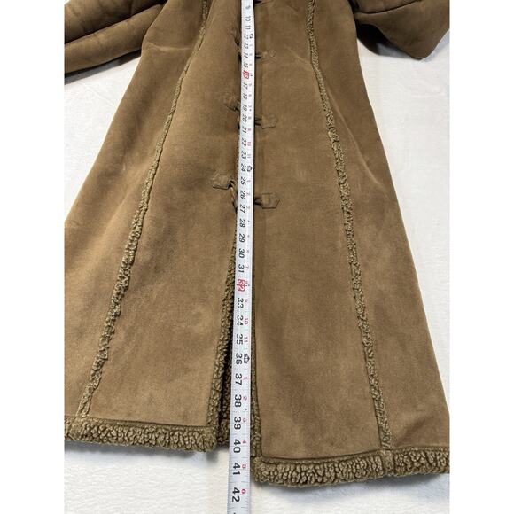 L.L. Bean Faux Fur Toggle Button Hooded Sherpa Coat Shacket Barn Coat Prairie M - Picture 6 of 7